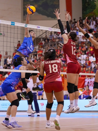 'Siêu nhân' Bích Tuyền cùng bóng chuyền nữ Việt Nam được thưởng nóng tiền tỉ: HLV Tuấn Kiệt nói gì?