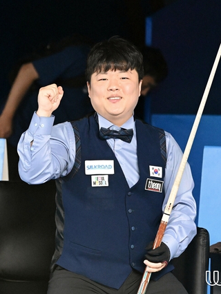 Thần đồng billiards Hàn Quốc tung sê-ri cực ngầu để vô địch: 4 cúp trong 2 tháng