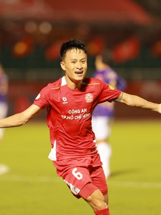 CLB Công an TP.HCM thắng trận đầu V-League: Lâu rồi sân Thống Nhất mới vui đến thế!