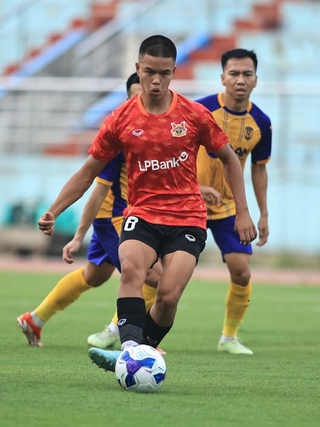 FIFA có quyết định rất quan trọng về tương lai Trần Thành Trung, HLV Kim Sang-sik vui lây