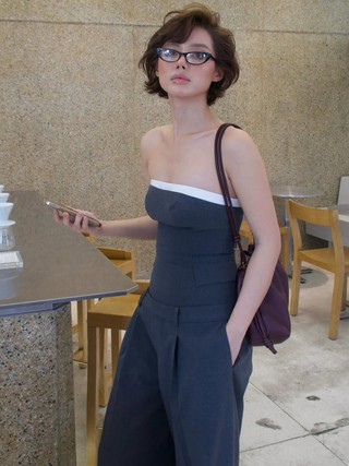 Thăng hoa phong cách với bản phối quần và áo quây thời thượng