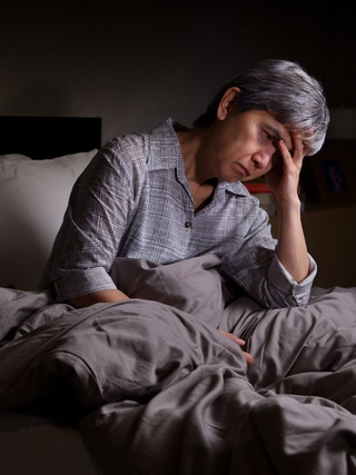 Mất ngủ mãn tính làm tăng nguy cơ suy giảm trí nhớ và lão hóa não