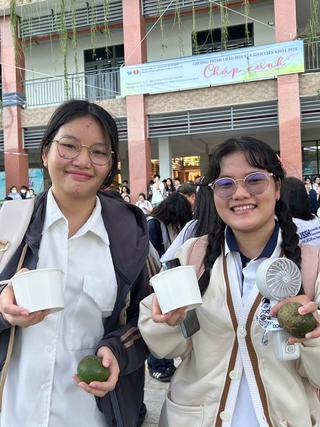 Sinh viên đến trường không cần mua đồ ăn sáng