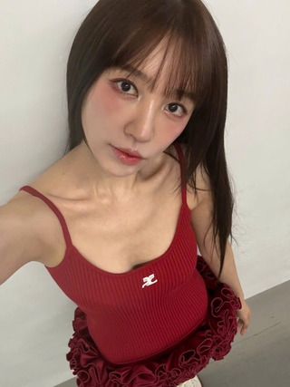 'Thái tử phi' Yoon Eun Hye thừa nhận không hẹn hò suốt 13 năm
