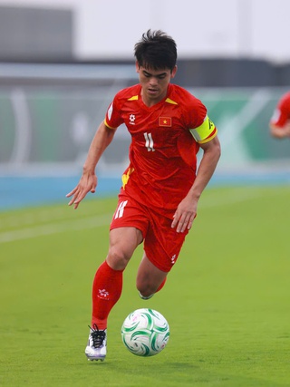 U.23 Việt Nam không cao, nhưng vẫn khiến châu Á run sợ vì... bóng bổng