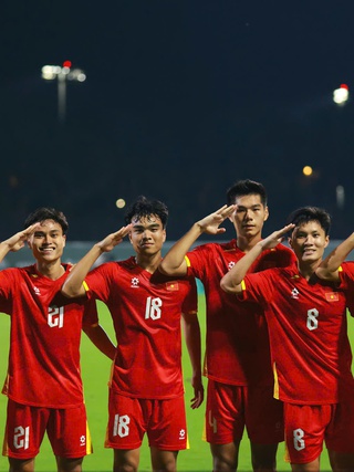 Đình Bắc, Văn Khang không quên nỗi đau U.20 châu Á: Đừng đưa U.23 Việt Nam vào thế khó