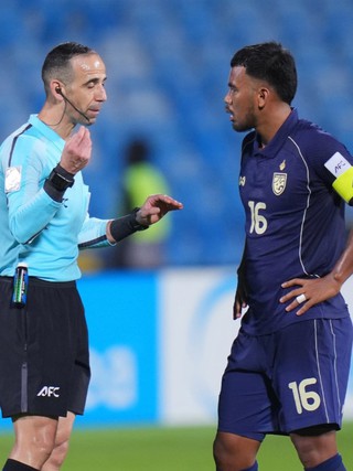 U.23 Thái Lan thoát cảnh về sớm, Madam Pang nói câu khó hiểu: 'Tôi bối rối...'