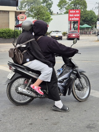 Không được chủ quan khi thời tiết TP.HCM se lạnh