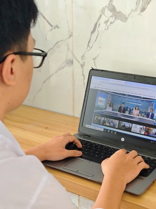 Khởi động tư vấn trực tuyến hướng nghiệp và tuyển sinh năm 2026