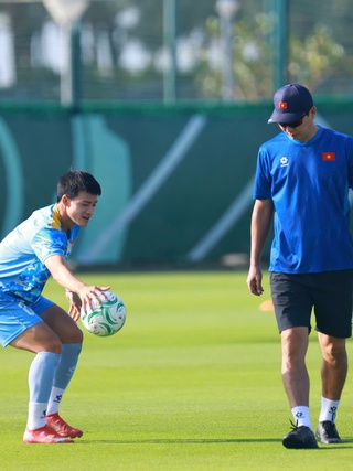 HLV Kim nói lời gan ruột: ‘3 trận thắng là bất ngờ nhưng chưa phải đích đến của U.23 Việt Nam’