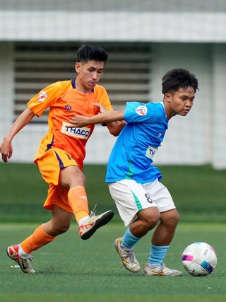 Trường CĐ Công thương TP.HCM - Trường ĐH Sư phạm TDTT TP.HCM: Đại chiến tranh ngôi đầu