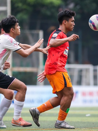 Trường ĐH Quốc tế Miền Đông 0-6 Trường ĐH Văn Hiến: Cú 'poker' đầu tiên