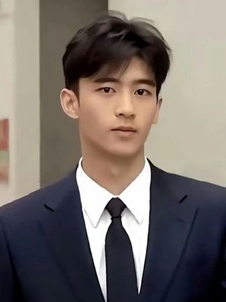 Con trai Trương Bá Chi và Tạ Đình Phong là 'thế hệ F2' sáng giá nhất Cbiz