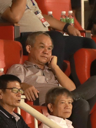 Bầu Đức treo thưởng tiền tỉ cho U.23 Việt Nam: 'Chú Ba giờ mạnh lại rồi’