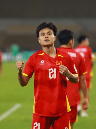 Từ ‘cậu bé’ lận đận mãi mới trụ lại được CLB CAHN, đến người hùng của U.23 Việt Nam: Minh Phúc!