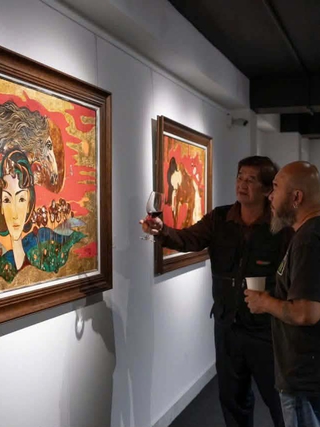 Họa sĩ Văn Y với triển lãm tranh ‘Dạ lai hương’