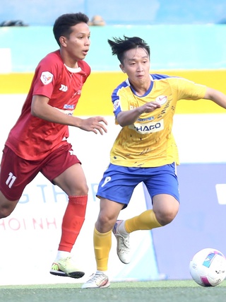 Trường ĐH Tây Đô 1-1 Trường ĐH Nam Cần Thơ: Tự kéo chân nhau