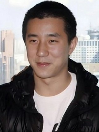 Thành Long kể lý do xa cách, không liên lạc với người con trai duy nhất