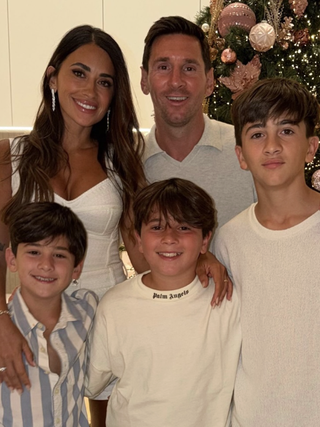 Thông điệp đầu năm 2026 của Messi, bất ngờ không có World Cup: Mong mỏi thế giới hòa bình