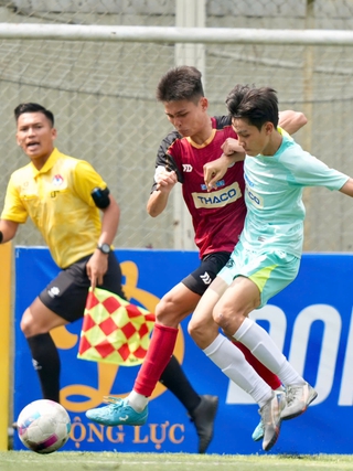 Trường ĐH Quy Nhơn 2-1 Trường CĐ Bách khoa Sài Gòn: Đội bóng đất võ giành vé play-off