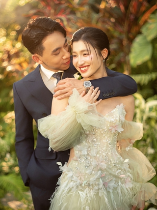 Ảnh cưới của Á hậu Phương Nhi và thiếu gia Phạm Nhật Minh Hoàng