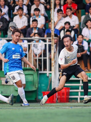 Trường ĐH Bách khoa TP.HCM toàn thắng ấn tượng: Sẵn sàng chinh phục vòng play-off