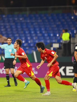 Nhà báo Hàn Quốc chua chát: 'U.23 Việt Nam giáng đòn mạnh vào niềm kiêu hãnh của chúng ta'