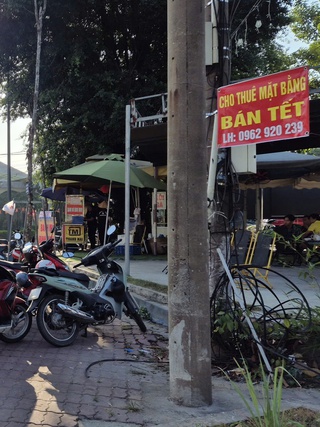 Mặt bằng... thời vụ vào mùa rộn ràng: Người thuê cần lưu ý gì?