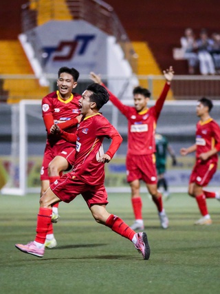 Trường ĐH Tôn Đức Thắng 3-0 Trường ĐH Sư phạm TDTT TP.HCM: Thắng áp đảo vào VCK