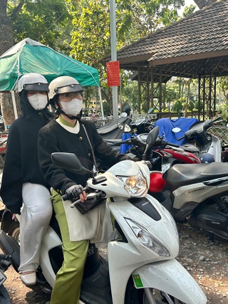 Metro cho gửi xe qua đêm: Người dân cần lưu ý điều gì?