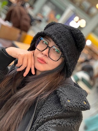 Vương Tổ Hiền sống giản dị, điều hành phòng khám châm cứu ở tuổi 59