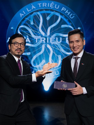 'Giáo sư Xoay' Đinh Tiến Dũng rời 'Ai là triệu phú' sau 5 năm