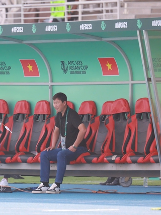 Những tính toán cực kỳ tuyệt vời của HLV Kim Sang-sik, rất bất ngờ mà hay vô đối