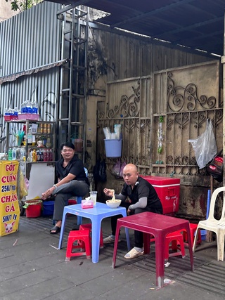 Hẻm ăn vặt giữa trung tâm TP.HCM bất ngờ biến mất, khách đến mà ngỡ ngàng