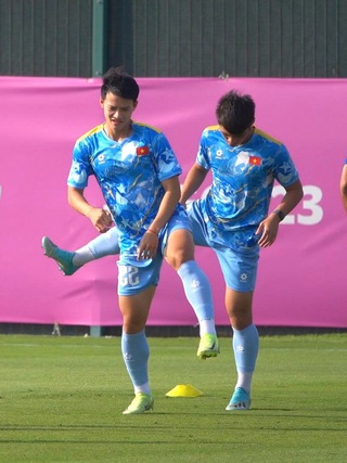 Thanh Nhàn trở lại, U.23 Việt Nam thêm phương án đá phạt: Hãy mang U.23 Kyrgyzstan đến đây!