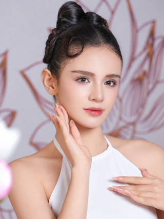 Cô gái lai Việt - Thổ Nhĩ Kỳ gây chú ý ở Miss Charm Vietnam