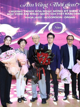 'Âm vang thời gian': Cuộc gặp gỡ giữa âm nhạc Việt Nam và thế giới