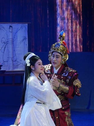 NSƯT Kim Tử Long dốc cạn tơ tằm trong liveshow sinh nhật tuổi 60