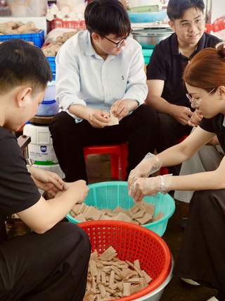 Góp yêu thương, giữ lửa hy vọng