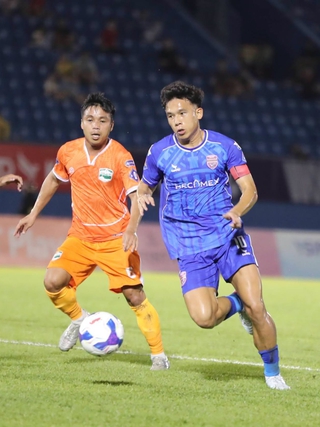 Dự đoán tỷ số Becamex TP.HCM thắng Thái Nguyên 2-1: Minh Khoa tỏa sáng, ngôi đầu đổi chủ