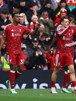 Bảng xếp hạng Ngoại hạng Anh mới nhất: Liverpool vào tốp 4, M.U rơi xuống thứ 16