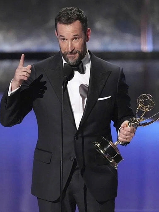 Ngôi sao truyền hình Noah Wyle là 'Người đàn ông quyến rũ nhất thế giới 2026'