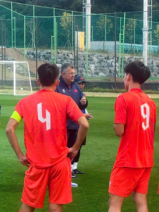 Lịch thi đấu U.17 Việt Nam vs nhà vô địch trung học Hàn Quốc mới nhất: Đá giờ lạ, không có bản quyền