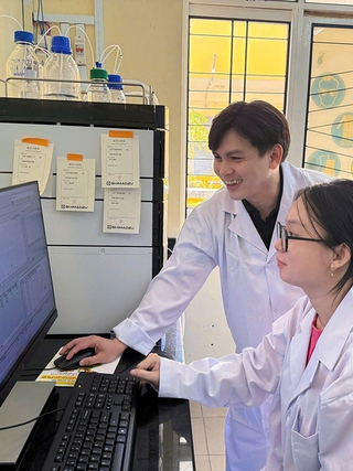 Tiến sĩ trẻ và hành trình nghiên cứu vì bệnh nhân ung thư