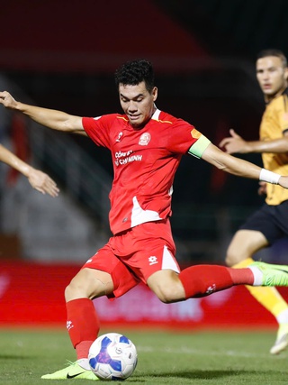 Tiến Linh ghi 'siêu phẩm' trong mắt người hâm mộ: Ủng hộ CLB Thanh Hóa vượt khó