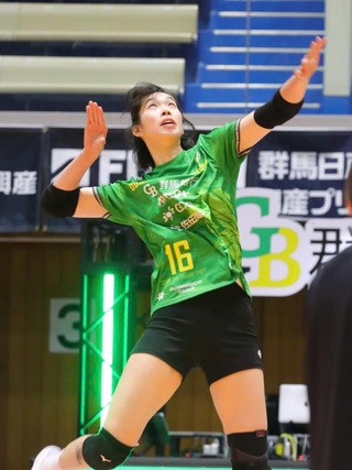 'Khủng long' Thanh Thúy lại rực sáng ở giải bóng chuyền Nhật Bản