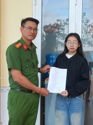 Nữ cử nhân tình nguyện nhập ngũ, mong muốn khoác áo Công an nhân dân