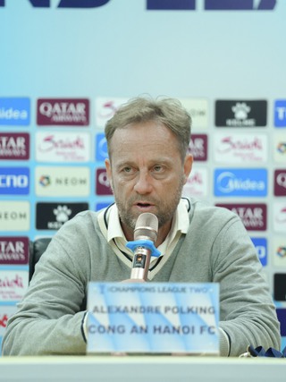 HLV Polking nói thẳng về án phạt của AFC: 'CLB CAHN không chối bỏ trách nhiệm, nhưng...'