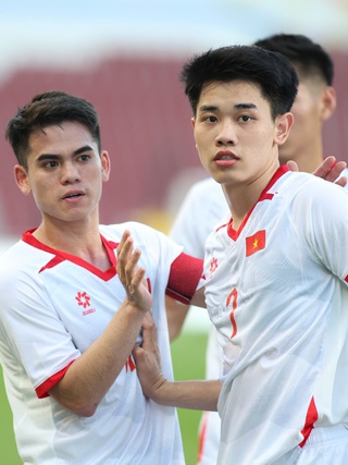 V-League sớm trở lại sôi động với 2 trận cực hay, U.23 Việt Nam ganh đua tỏa sáng