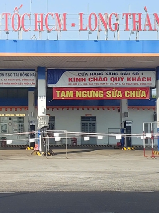Về quê ăn tết bằng ô tô: Coi chừng hết xăng trên cao tốc